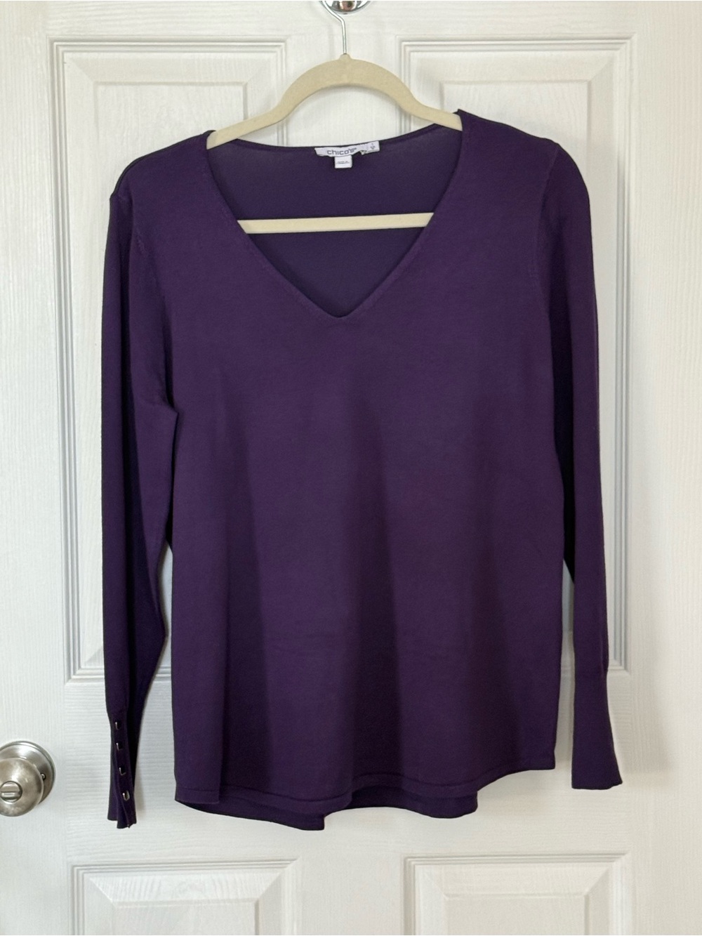 Chico's Deep Purple V-Neck Long Sleeve Lightweight Sweater Chico’s Size 1 / Med